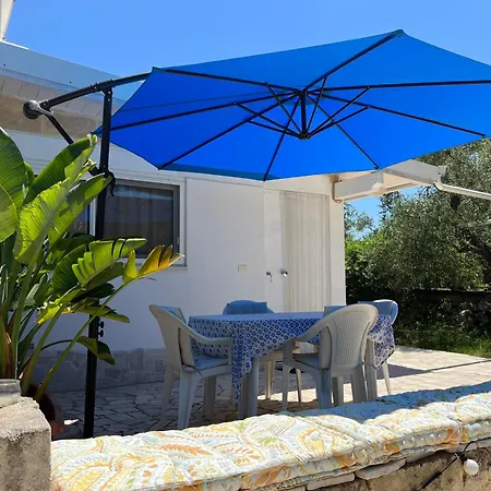 B&B Villa Mediterranea With Private Parking-3